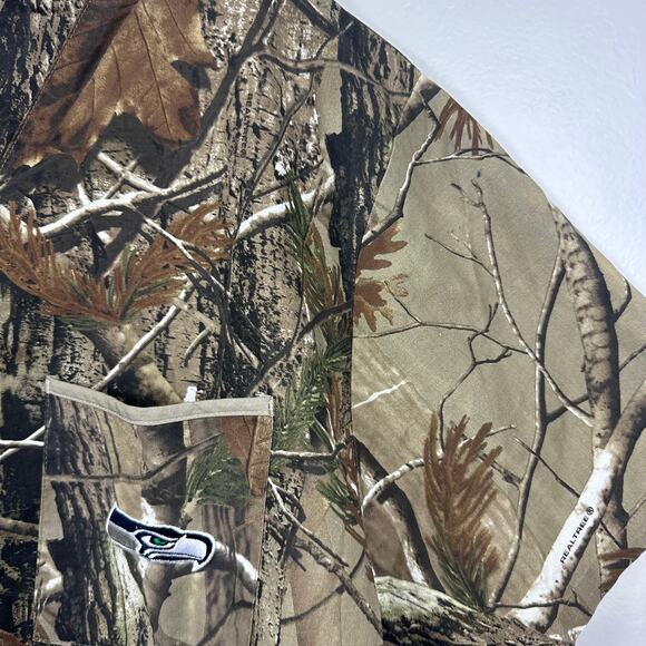 NFL Team Apparel Mens Seattle Seahawks Scrub Dudz Camo Short Sleeve Shirt 2XL - Picture 4 of 11